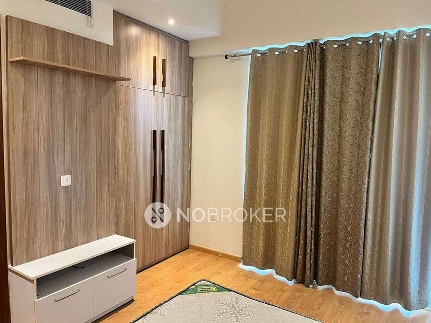 3 BHK Flat In Mahagun Mezzaria For Sale  In Sector 78