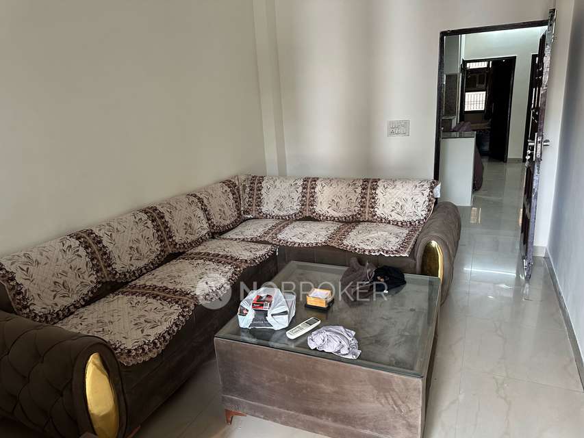 4 BHK Flat for Rent  In Rohini