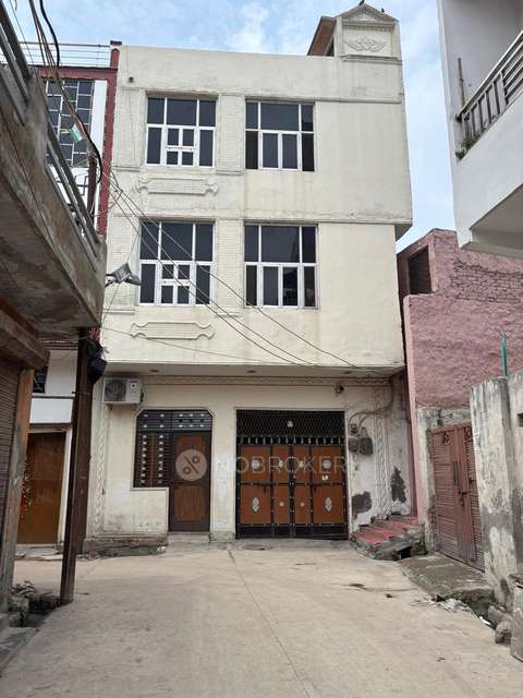 2 BHK Flat In Sb For Sale  In Najafgarh