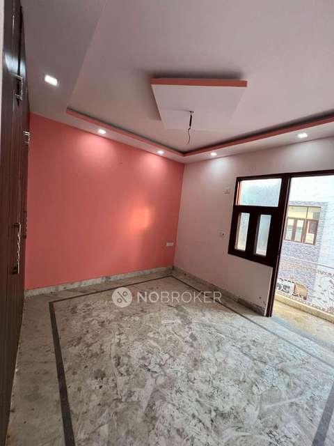 4 BHK Flat In Tri Nagar For Sale  In Tri Nagar