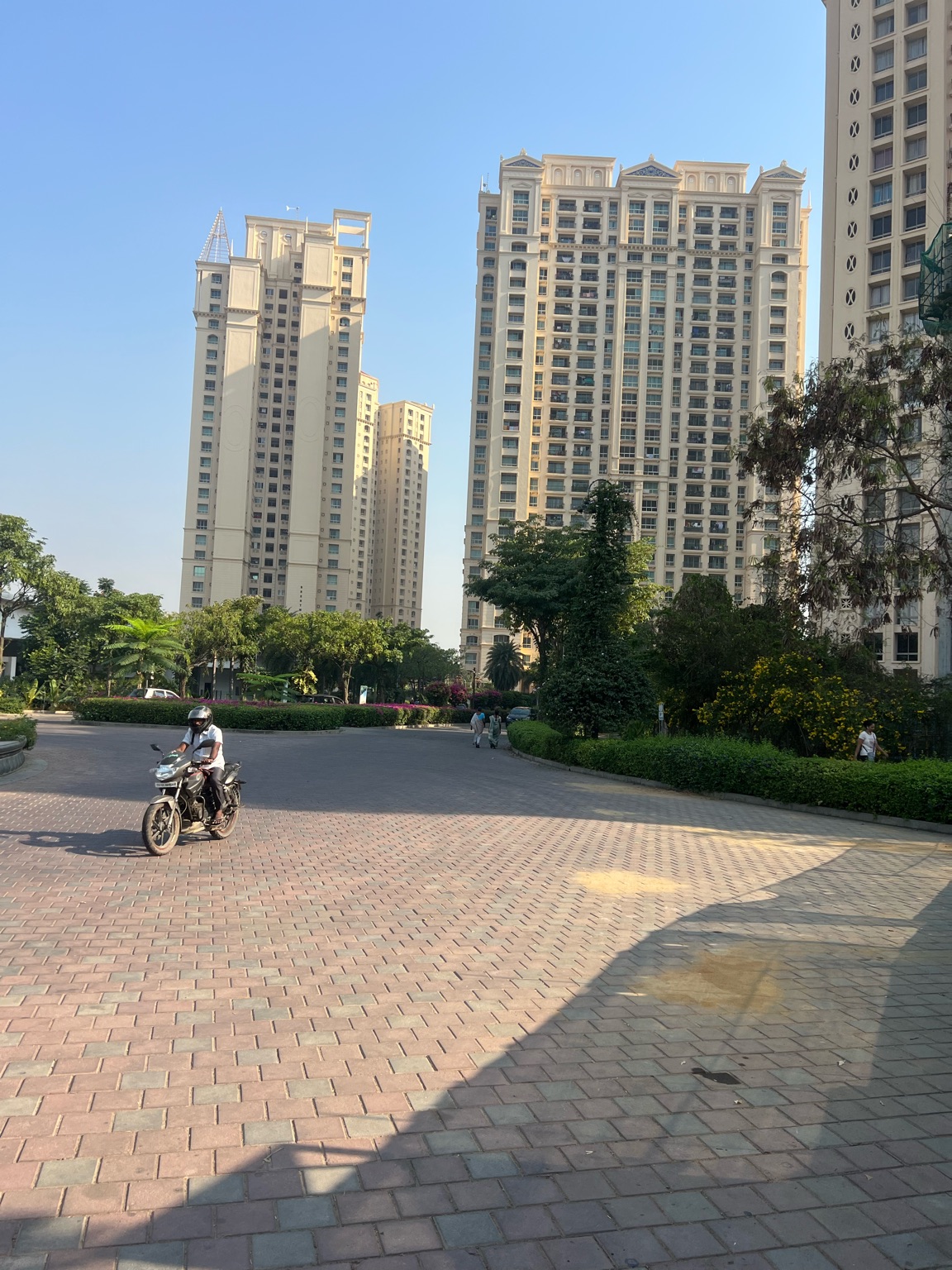 Hiranandani Brentwood
