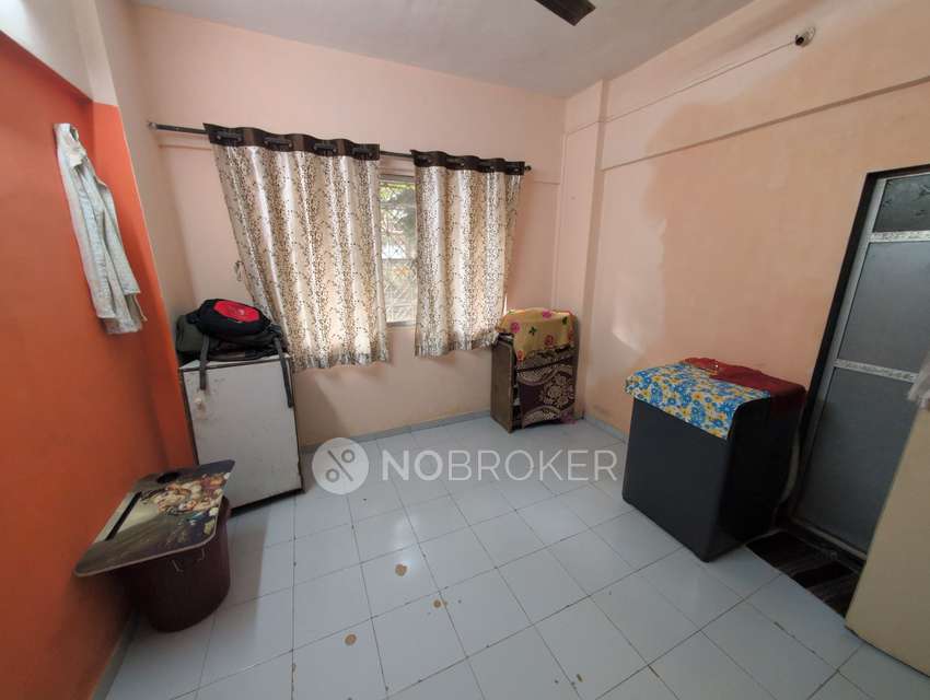 2 BHK Flat In Manali Complex For Sale  In  Manali Village Chs, St Xavier&#39;s School Rd