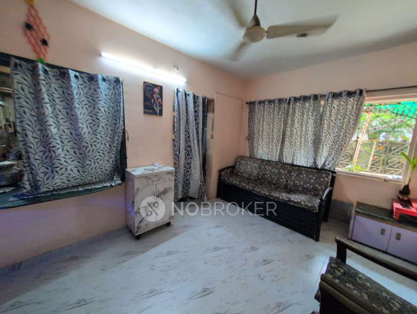 2 BHK Flat In Manali Complex For Sale  In  Manali Village Chs, St Xavier&#39;s School Rd