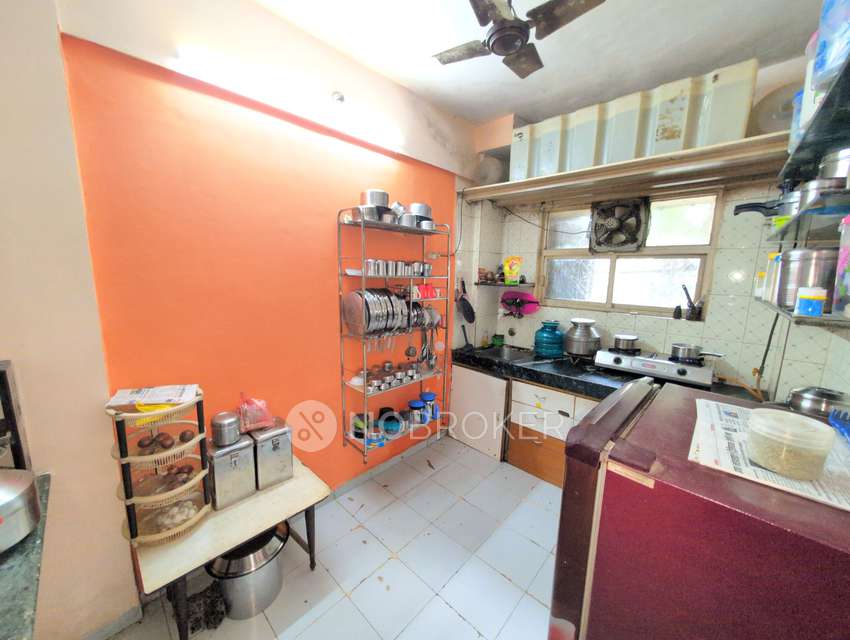 2 BHK Flat In Manali Complex For Sale  In  Manali Village Chs, St Xavier&#39;s School Rd