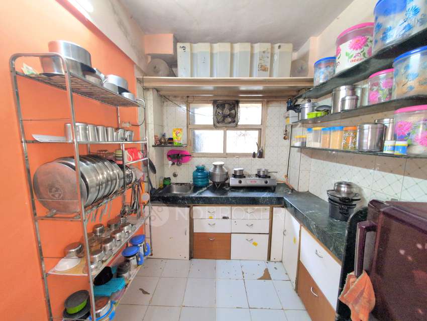 2 BHK Flat In Manali Complex For Sale  In  Manali Village Chs, St Xavier&#39;s School Rd