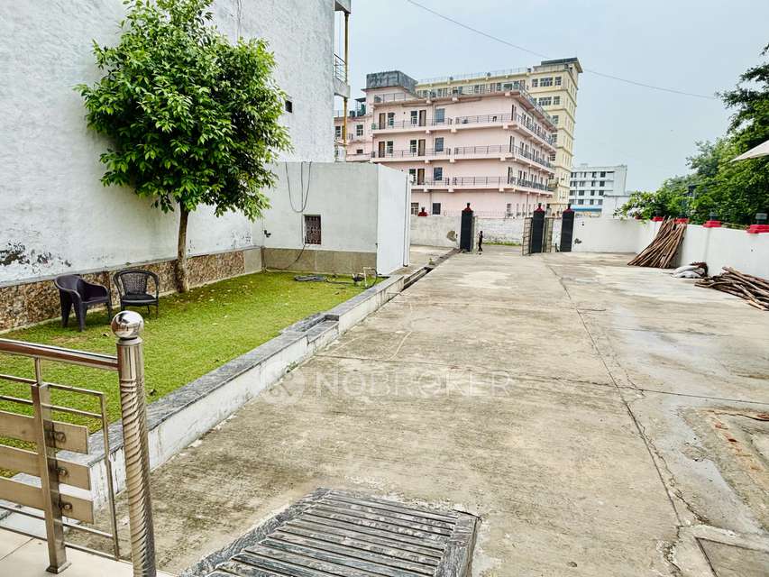 PG for Anyone in Chauganpur Village