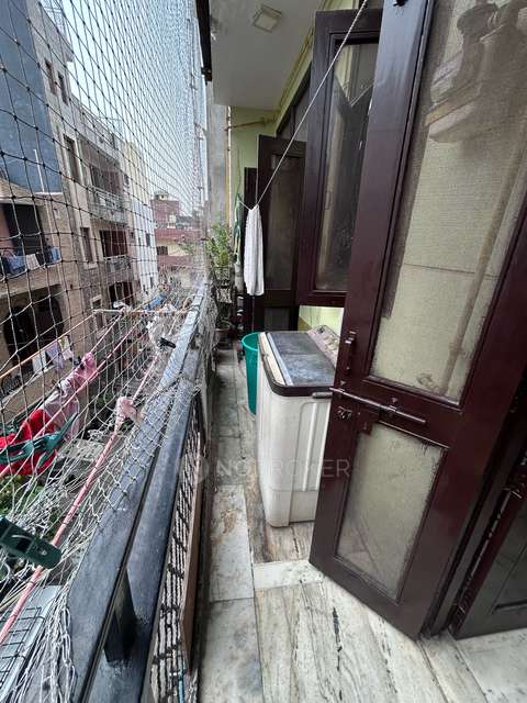 2 BHK Flat For Sale  In 51, Gali No. 2