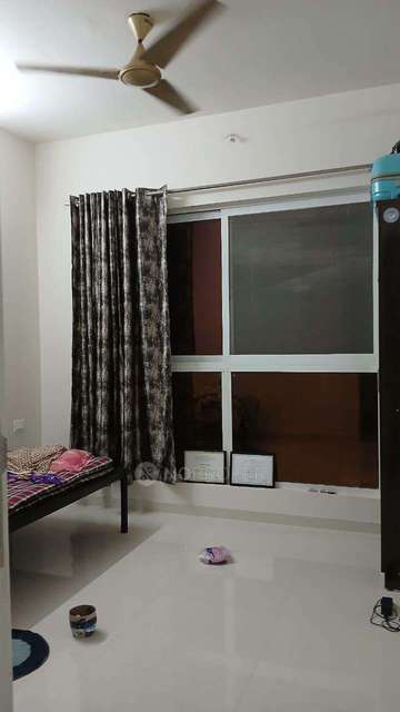Single Room for Male In 3 BHK  In Godrej Green Cove In Mahalunge