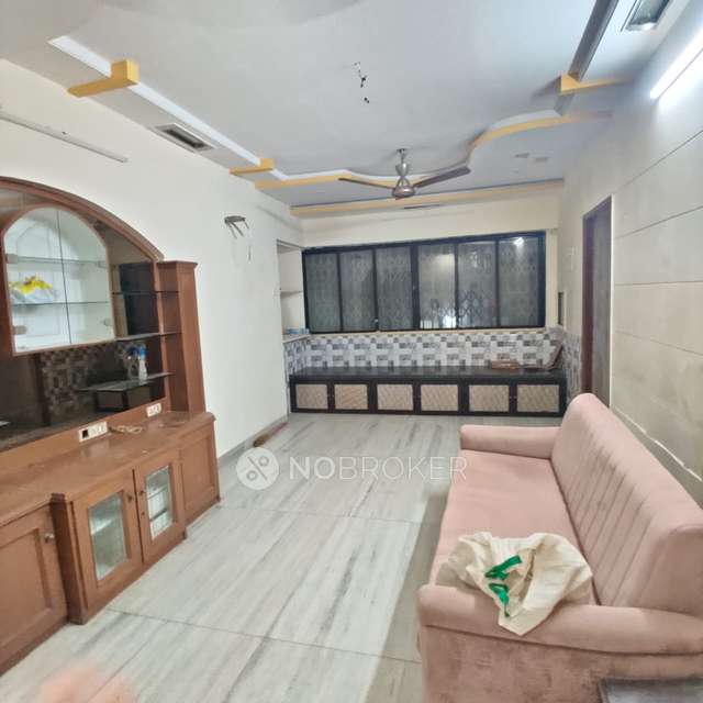 2 BHK Flat In Dhiraj Apartments for Rent  In Malad East