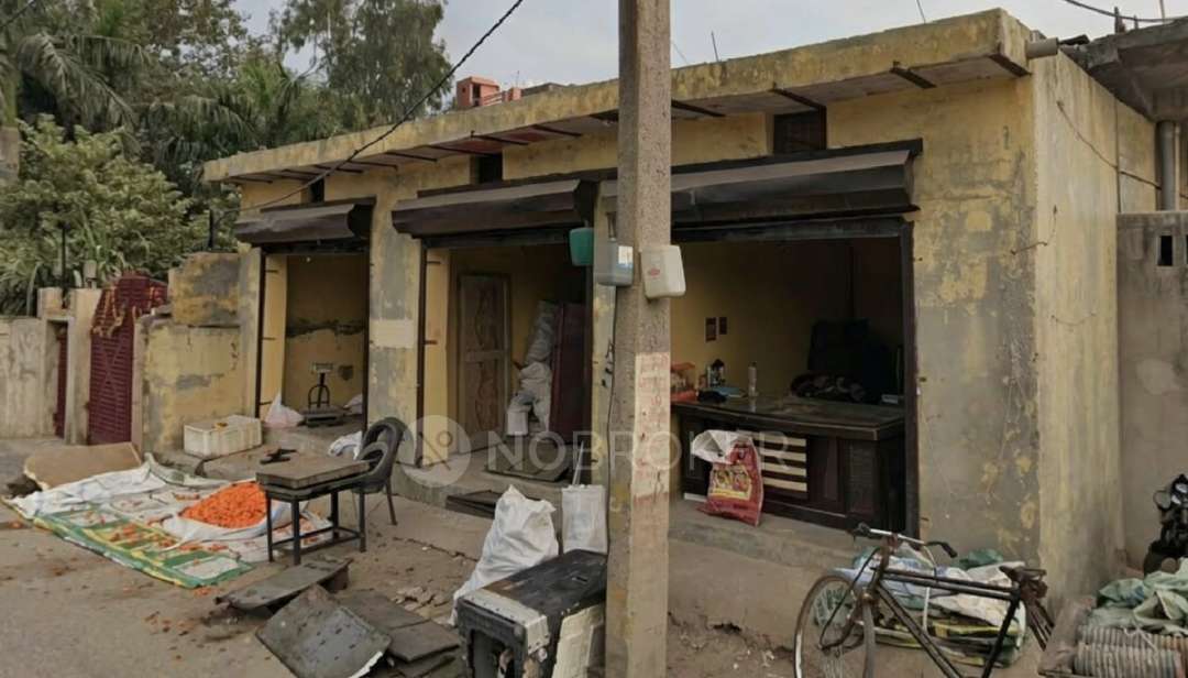 1 RK House for Rent In Bhalswa