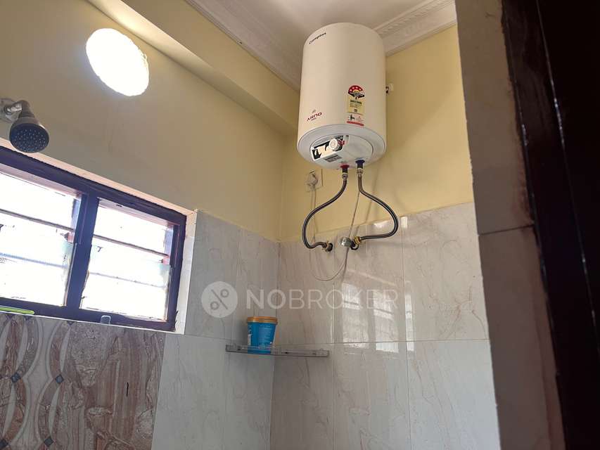 2 BHK Flat In Veera Enclave For Sale  In Veera Enclave