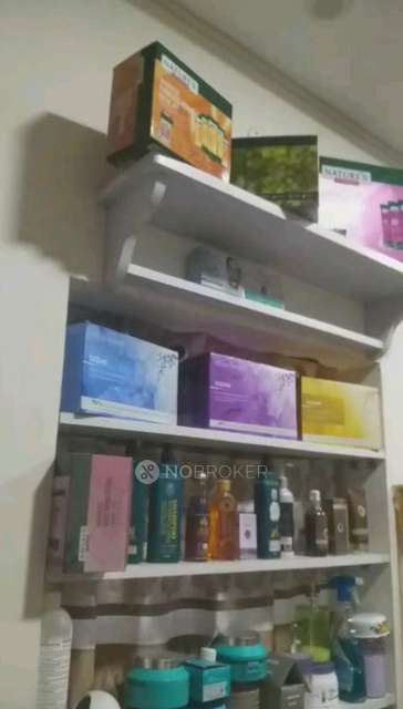 Shop in M.g.r. Road, Chennai for sale 