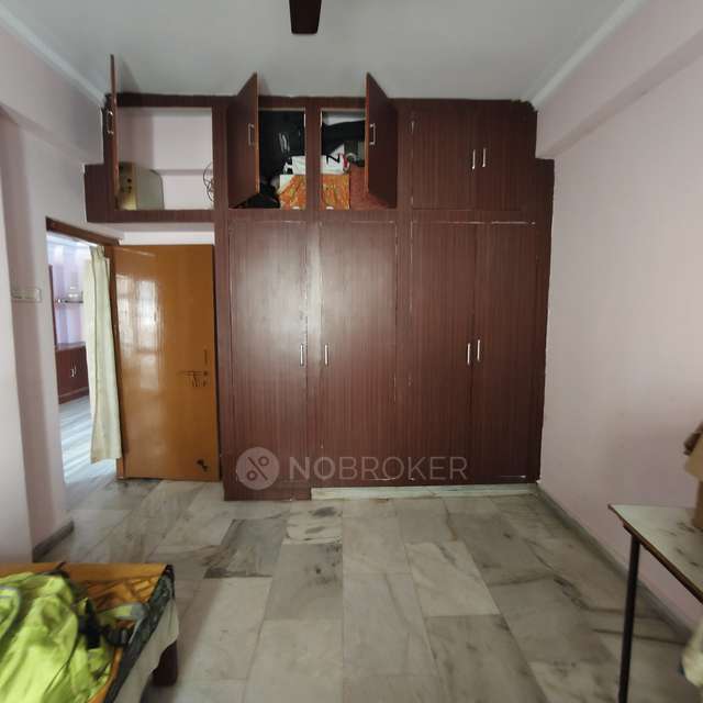 2 BHK Flat In Tnr Vasavi Emerald Apartments, New Malakpet For Sale  In New Malakpet
