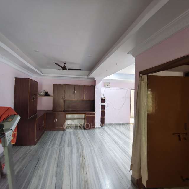 2 BHK Flat In Tnr Vasavi Emerald Apartments, New Malakpet For Sale  In New Malakpet