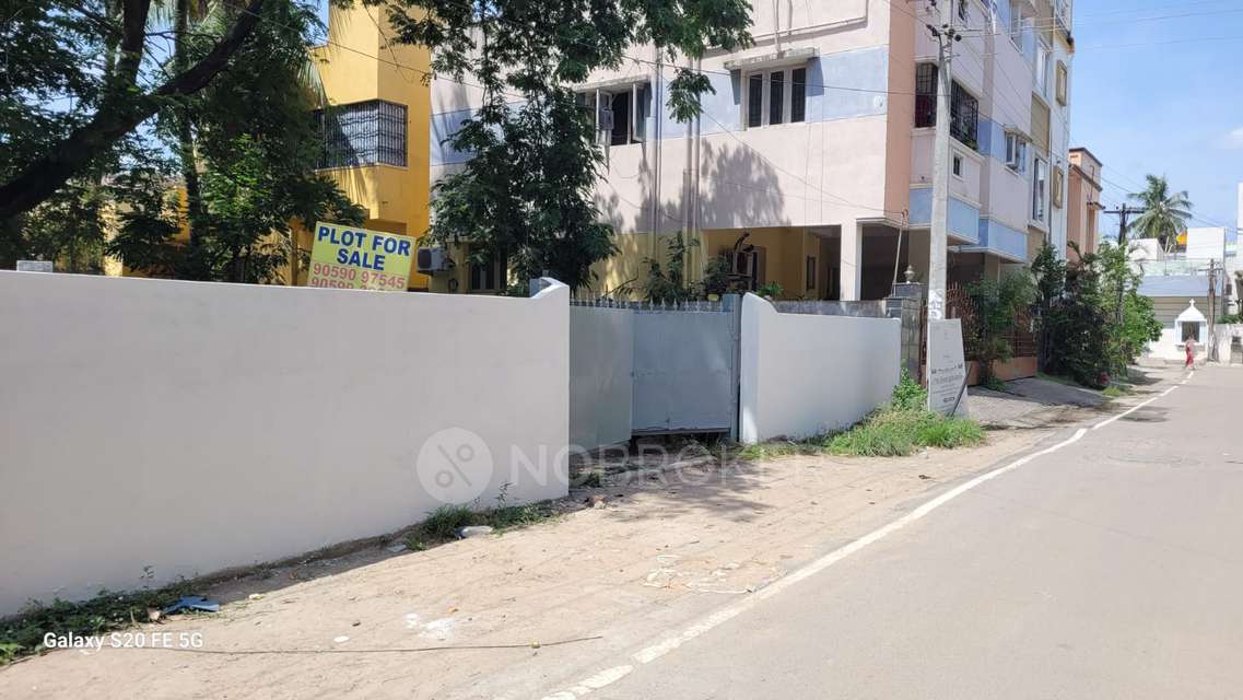 Plot For Sale  In Valasaravakkam