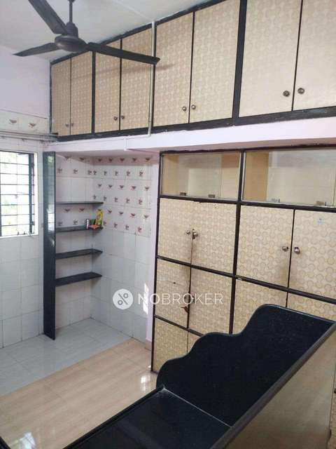 1 BHK Flat In Subhash Park For Sale  In Handewadi 