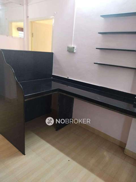 1 BHK Flat In Subhash Park For Sale  In Handewadi 