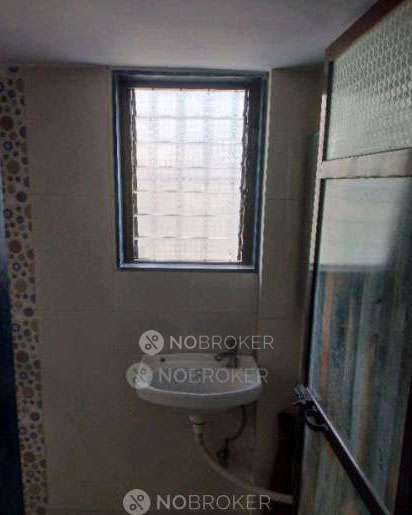 1 RK Flat In Mani Kung, Mulund East For Sale  In Gawanpada