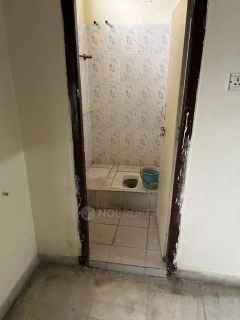 2 BHK Flat In Svh Plaza, Miyapur For Sale  In Miyapur