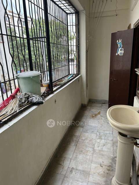 2 BHK Flat In Svh Plaza, Miyapur For Sale  In Miyapur