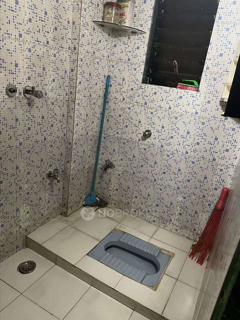 2 BHK Flat In Sudama Complex For Sale  In Dombivali West