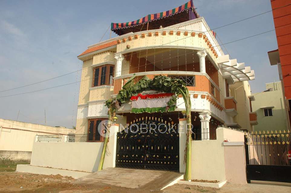 4+ BHK House For Sale  In Madanandapuram