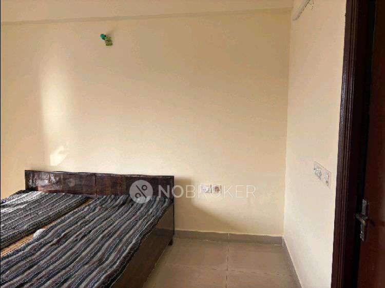 2 BHK Flat In Panchseel Greens 2 For Sale  In Pansheel Greens 2