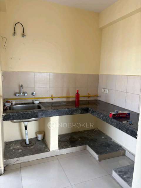 2 BHK Flat In Panchseel Greens 2 For Sale  In Pansheel Greens 2