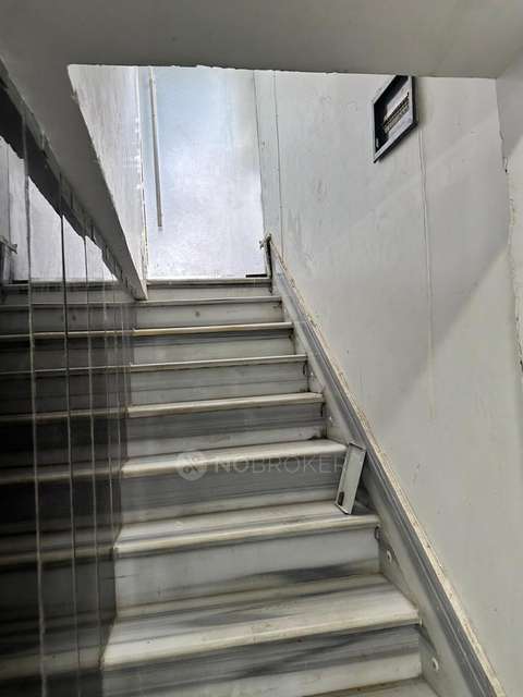 Industrial Building in Lajpat Nagar, Delhi for sale 