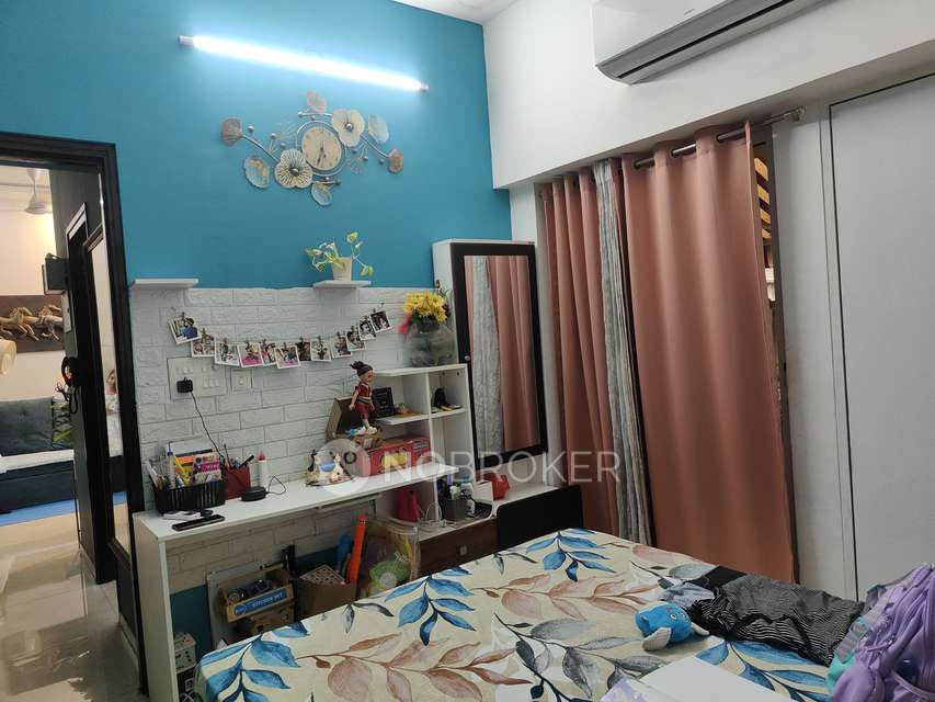 1 BHK Flat In Lodha Amara For Sale  In Thane West