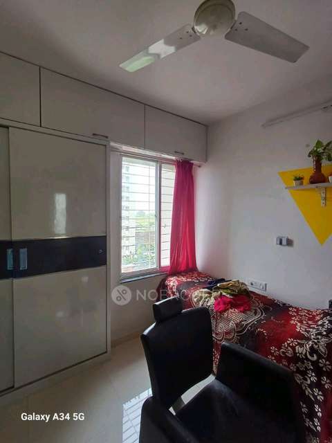 2 BHK Flat In Majestique Nest For Sale  In Fursungi