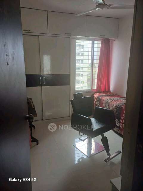 2 BHK Flat In Majestique Nest For Sale  In Fursungi