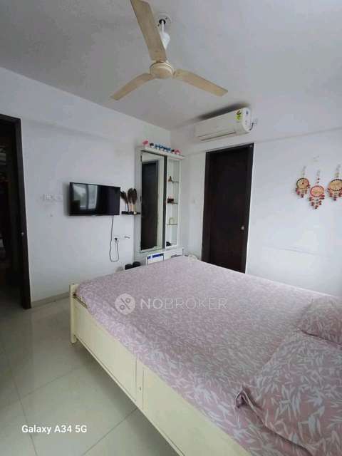 2 BHK Flat In Majestique Nest For Sale  In Fursungi