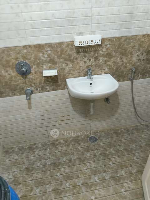 2 BHK Flat In Greenspace West Square, Manikonda For Sale  In Manikonda