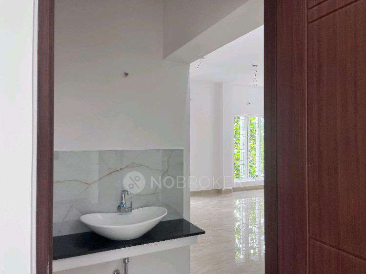 3 BHK Flat In Anry  For Sale  In Kottivakkam