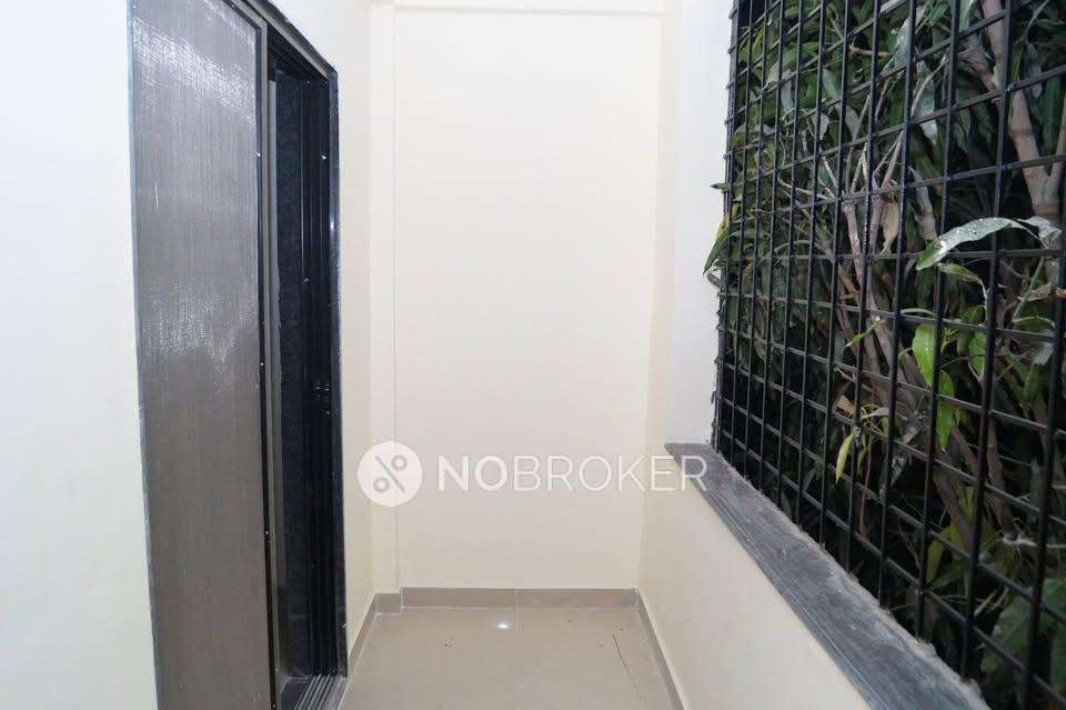 Shared Room for Female In 1 BHK  In Dhiraj Films India