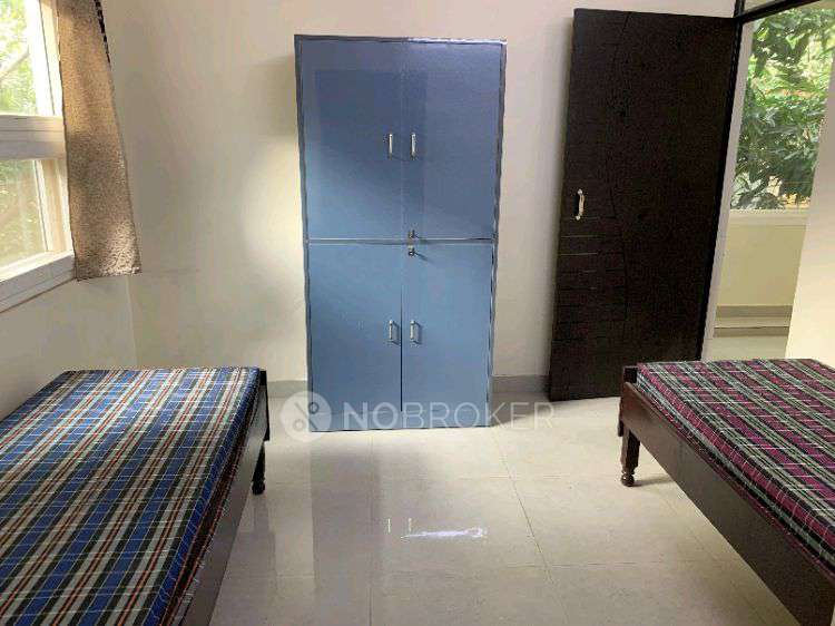 PG for Girls in Mayur Vihar Phase - 3