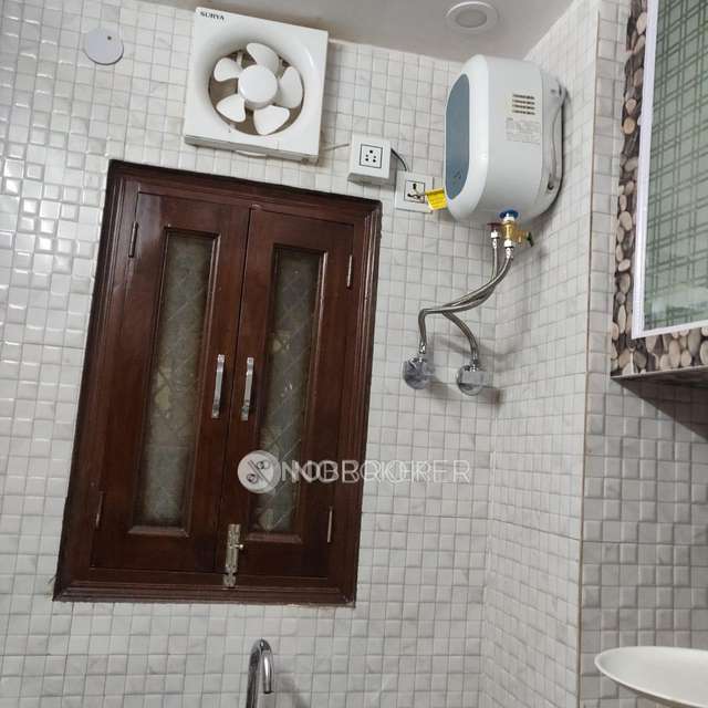 2 BHK Flat In Appartmnt  For Sale  In Paschim Puri