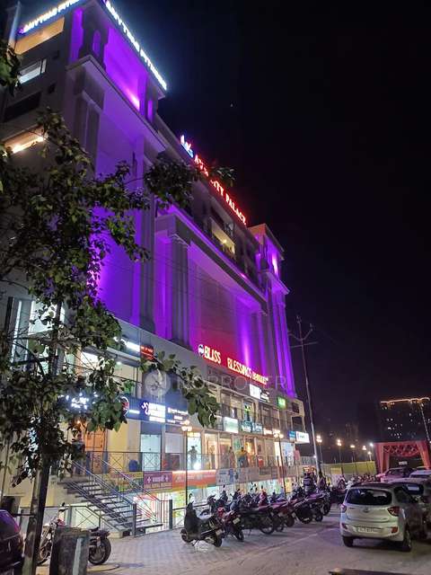 Shop in Avs City Palace, Ghaziabad for sale 