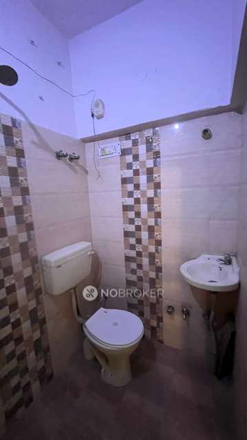 2 BHK Flat For Sale  In Dilshad Garden