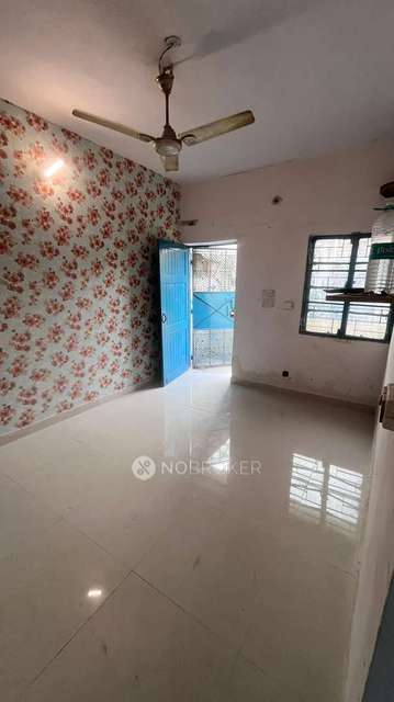 2 BHK Flat For Sale  In Dilshad Garden