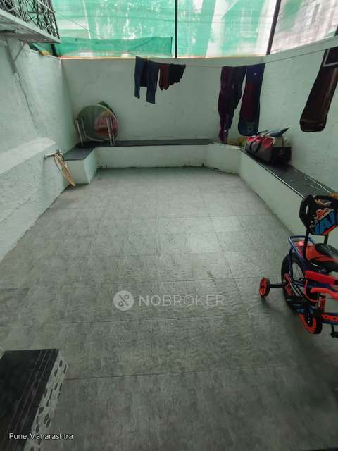 2 BHK Flat In Vrindavan Society, Guru Nanak Nagar For Sale  In Guru Nanak Nagar