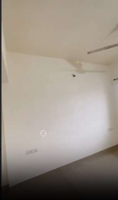 2 BHK Flat In Shapoorji Sarova For Sale  In Kandivali East