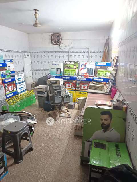 Shop in Kotla Mubarakpur, Delhi for sale 