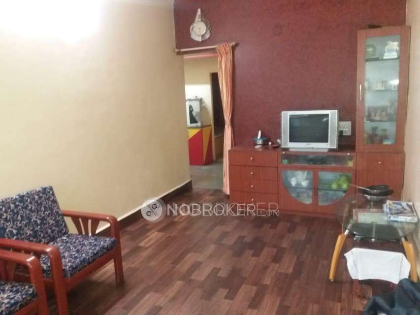 2 BHK Flat In Alfiya Manzil For Sale  In Ghorpade Peth