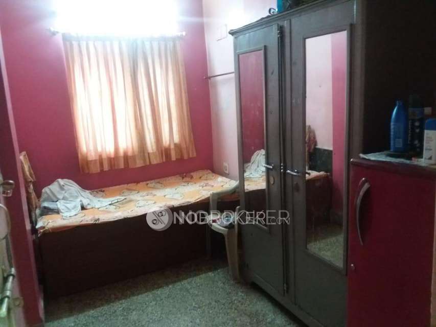 2 BHK Flat In Alfiya Manzil For Sale  In Ghorpade Peth