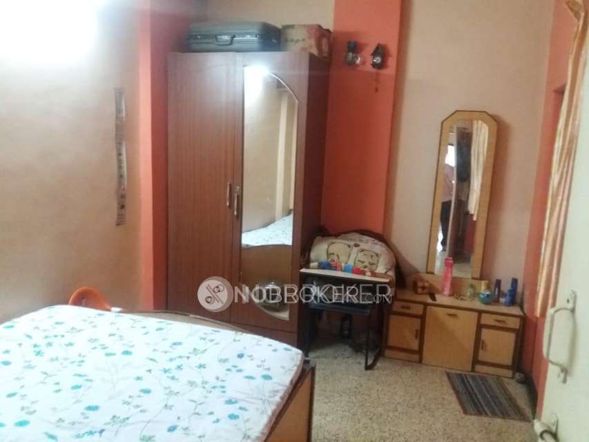 2 BHK Flat In Alfiya Manzil For Sale  In Ghorpade Peth