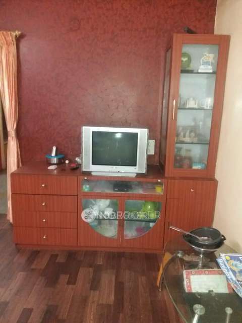 2 BHK Flat In Alfiya Manzil For Sale  In Ghorpade Peth
