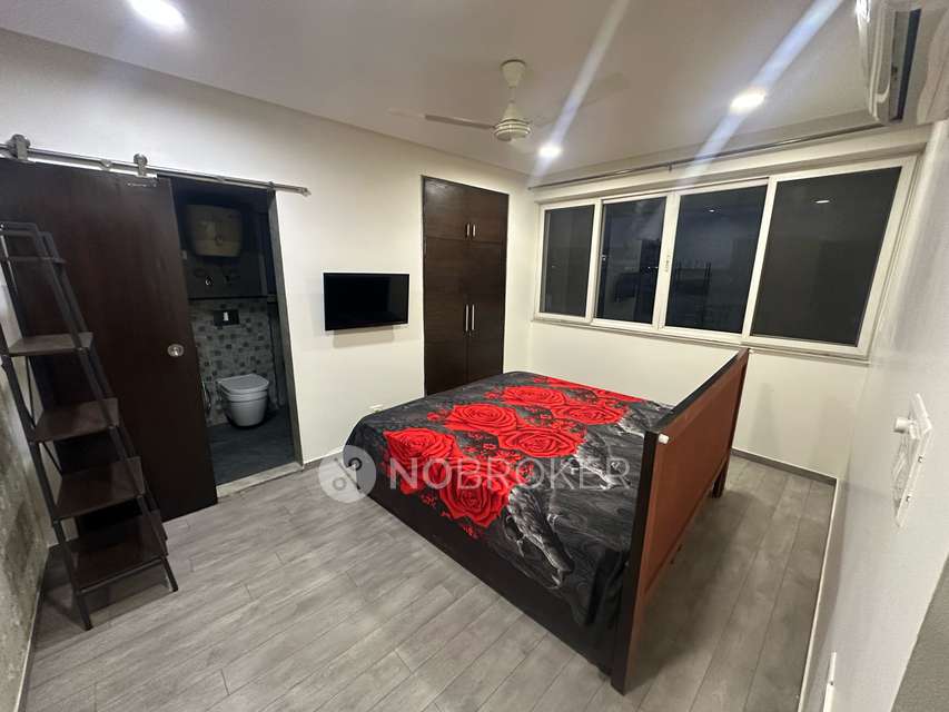 3 BHK Flat In Golf View Apartments for Rent  In Sector 19