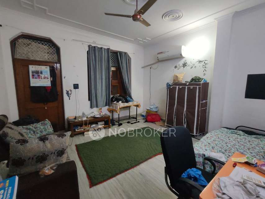 Single Room for Male In 3 BHK  In Vijay Nagar, Block B , Single Storey
